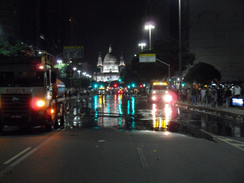 Tá na hora de lavar esse país