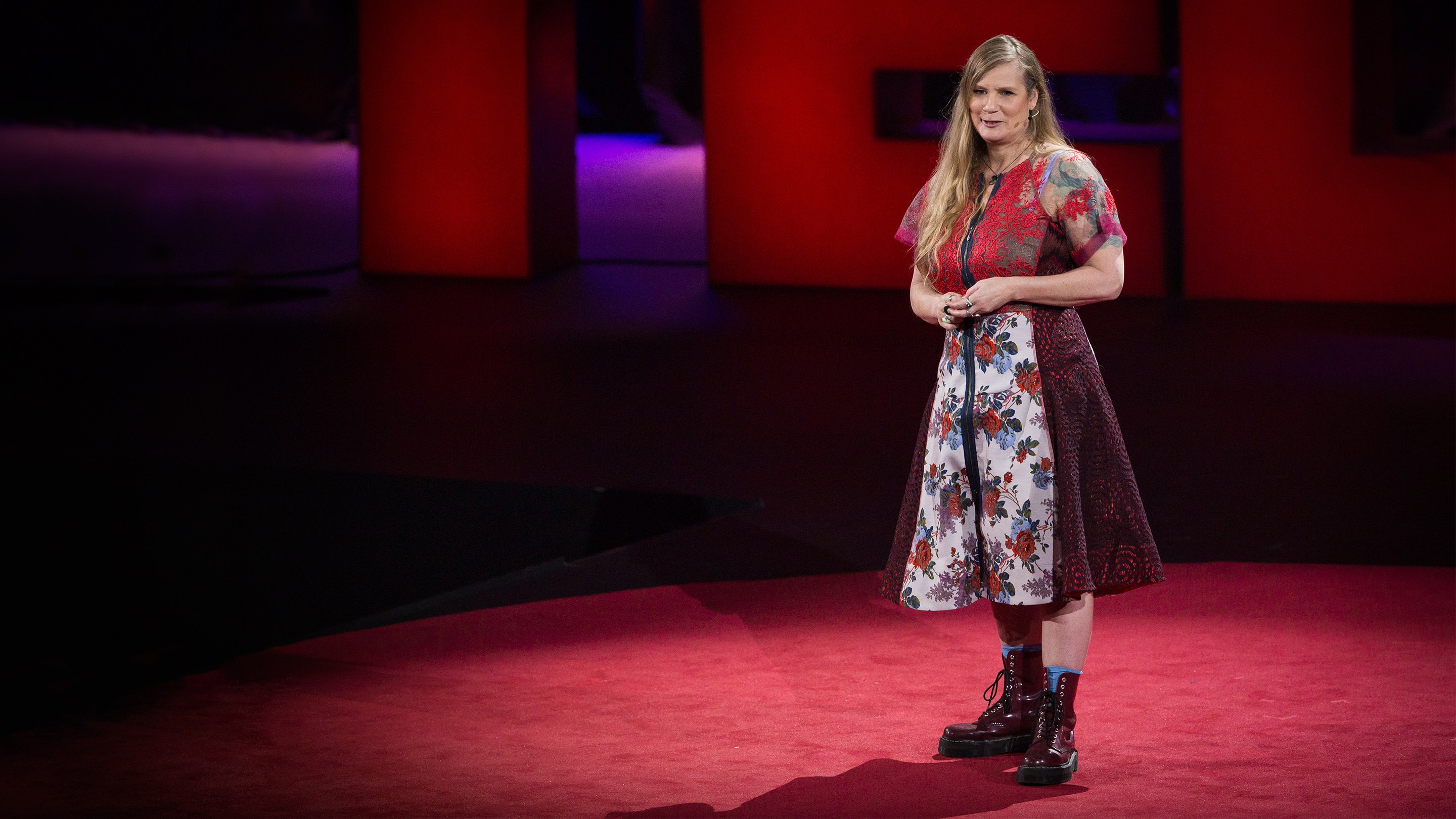 Lidia Yuknavitch: The beauty of being a misfit | TED Talk | TED.com